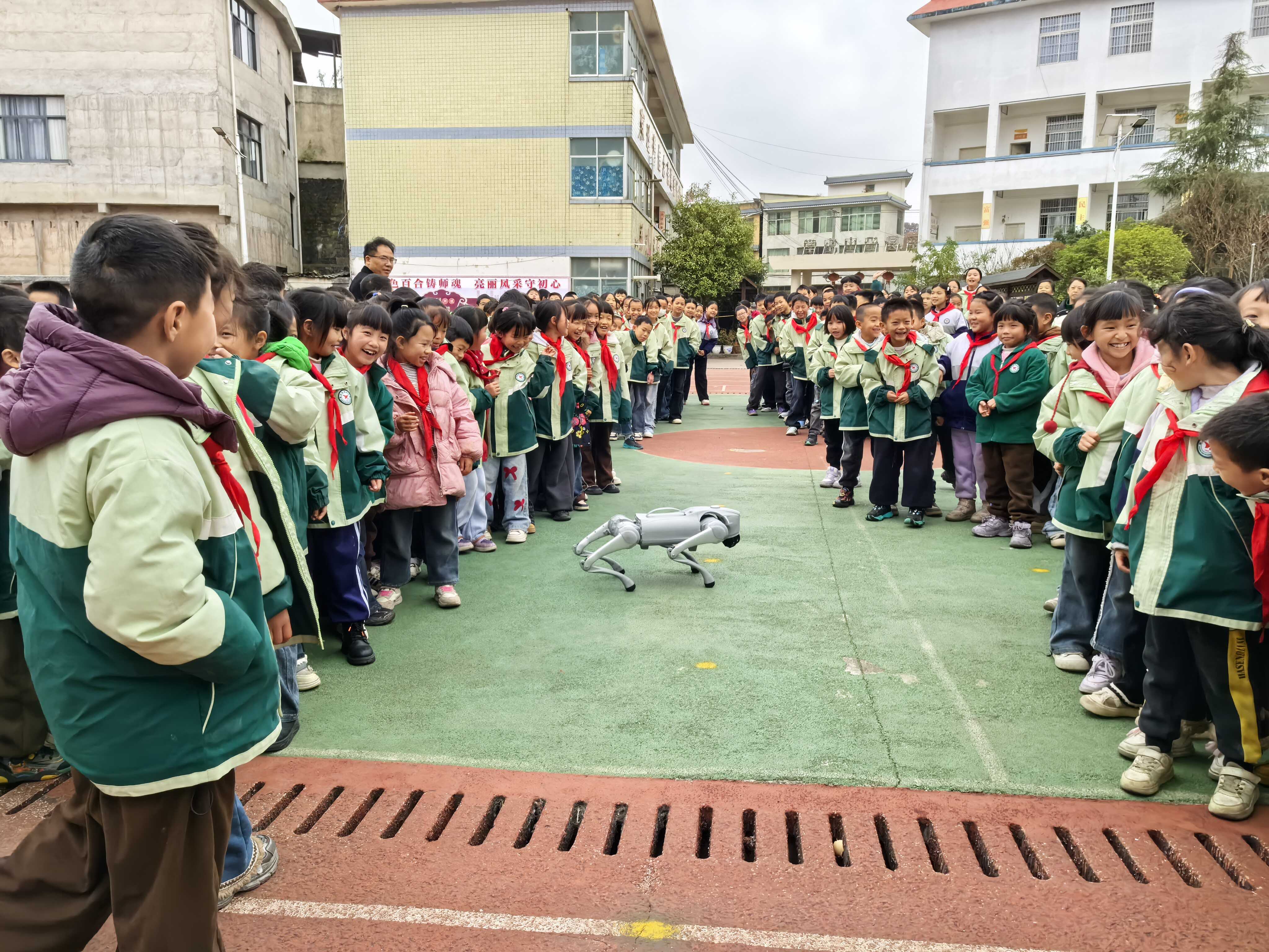 科普进校园，点亮科技梦——贵定县科协到沿山小学开展科普活动